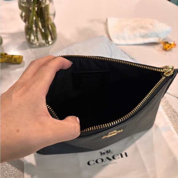 Coach Black Pebbled Leather Pouch - Picture 6 of 6